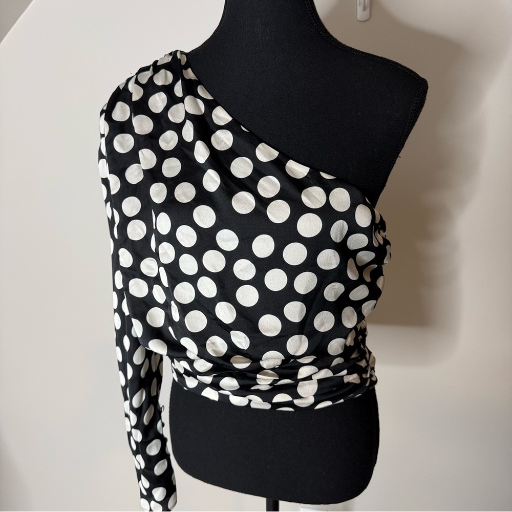 MANGO MNG New Asymmetrical Polka Dot One Sleeve Crop Blouse Top Sz Medium - Picture 4 of 12